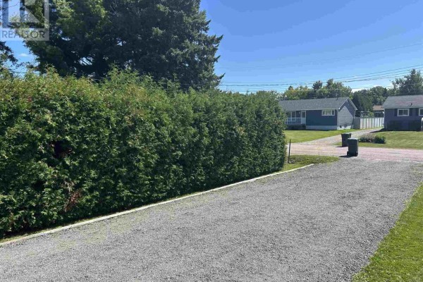 54 Killarney Rd, Sault Ste  Marie, ON, photo 3