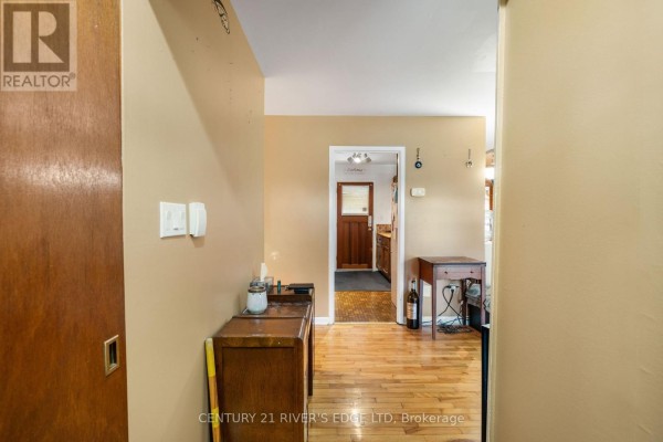 54 Loyalist Street, South Dundas, ON K0C1X0 Photo 3