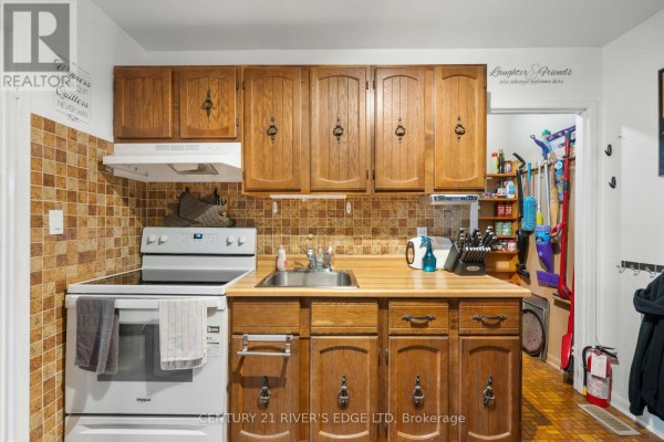 54 Loyalist Street, South Dundas, ON K0C1X0 Photo 5