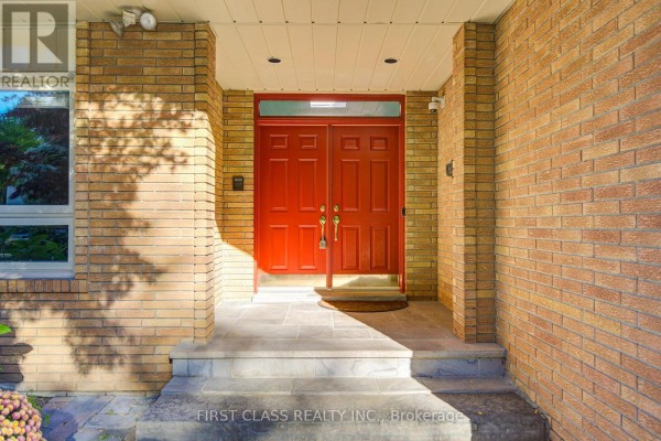 Bedroom 4 - 54 Magpie Crescent, Toronto, ON M2L2E5 Photo 2