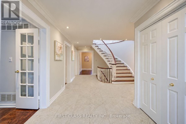 Dining room - 54 Magpie Crescent, Toronto, ON M2L2E5 Photo 5