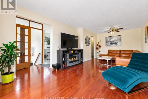Primary Bedroom - 54 Millhouse Crescent, Toronto, ON M1B2E3 Photo 4
