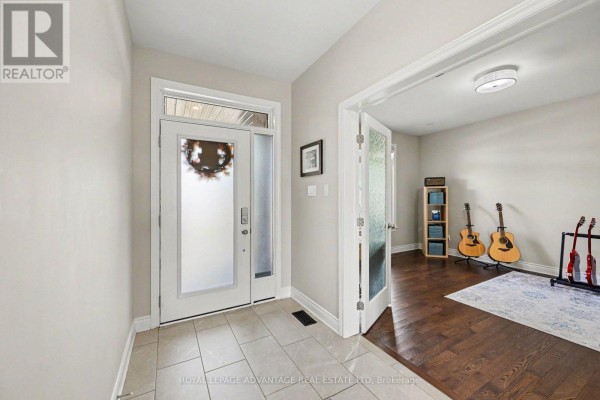 Bedroom 4 - 54 Morris Street, Carleton Place, ON K7C0H1 Photo 4