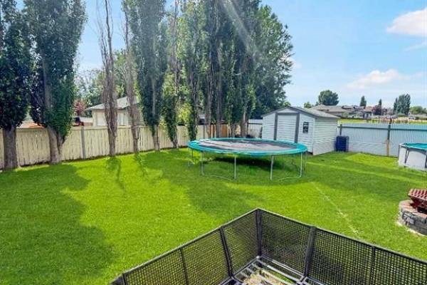 54 Olson Crescent, Whitecourt, AB, photo 2