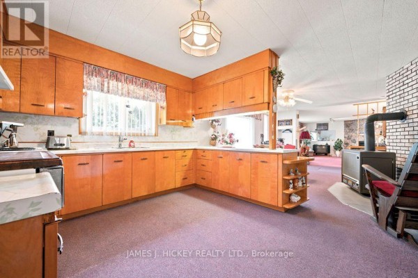 Laundry room - 54 Ottawa Street, Laurentian Hills, ON K0J1J0 Photo 5