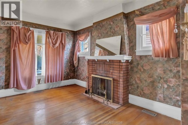 3pc Bathroom - 54 Patteson Avenue, Chatham, ON N7M1T5 Photo 5