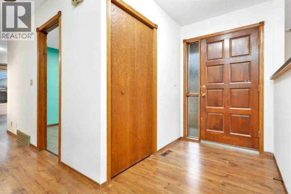 Primary Bedroom - 54 Rogers Crescent, Red Deer, AB T4P3K1 Photo 4