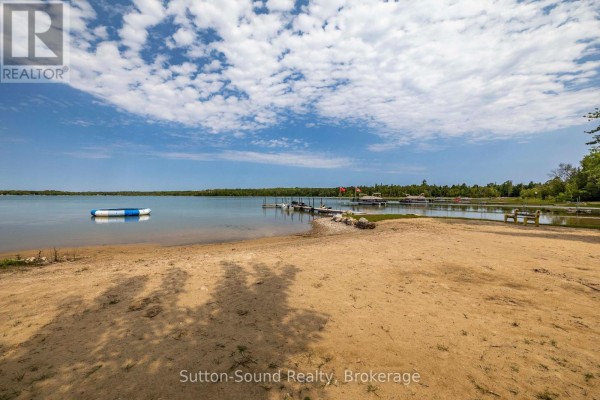 54 Roth Drive, South Bruce Peninsula, ON N0H2T0 Photo 3