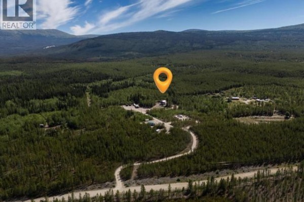 54 Scout Lake Road, Whitehorse North, YT, photo 2