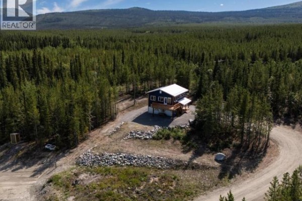 54 Scout Lake Road, Whitehorse North, YT, photo 3