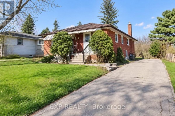 54 Shaunavon Heights Crescent, Toronto, ON, photo 2