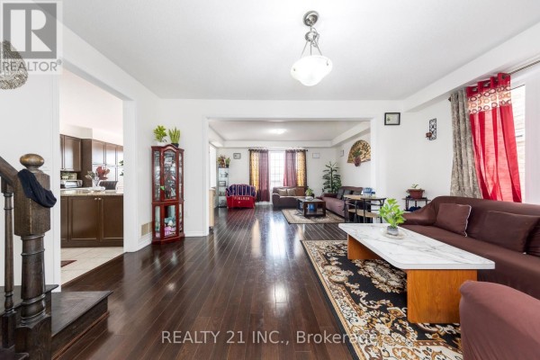 54 Tysonville Circle, Brampton, ON L7A4B1 Photo 4