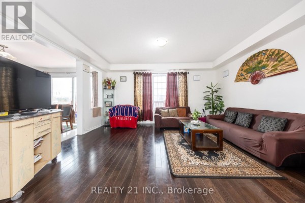 54 Tysonville Circle, Brampton, ON L7A4B1 Photo 5