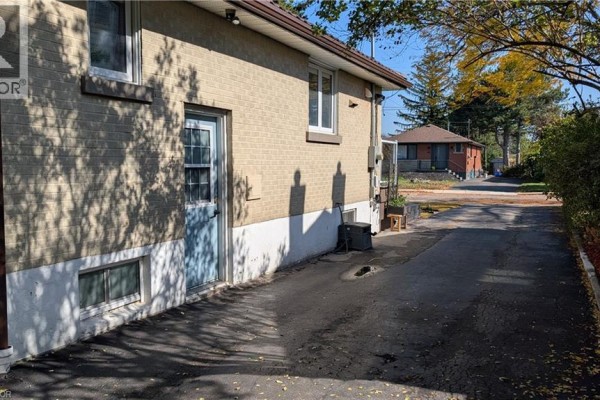Great room - 54 Winchester Boulevard Unit# Lower, Hamilton, ON L8T2M8 Photo 2