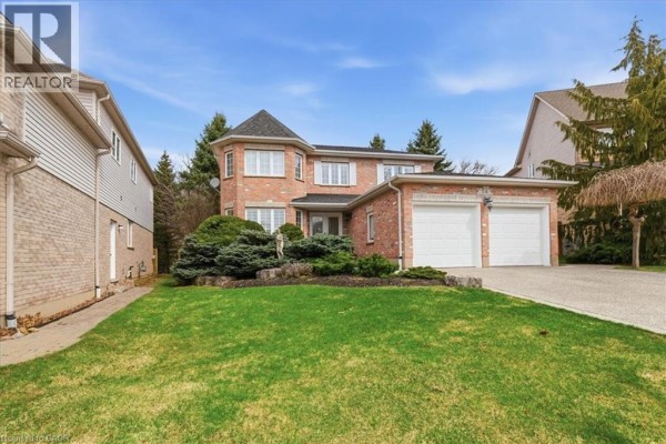 54 Woodcrest Court, Kitchener, ON, photo 3
