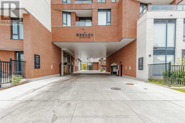 Living room - 540 - 3100 Keele Street, Toronto, ON M3M0E1 Photo 2