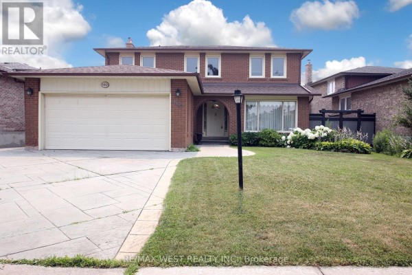 540 Louis Drive, Mississauga, ON L5B2N2 Photo 3