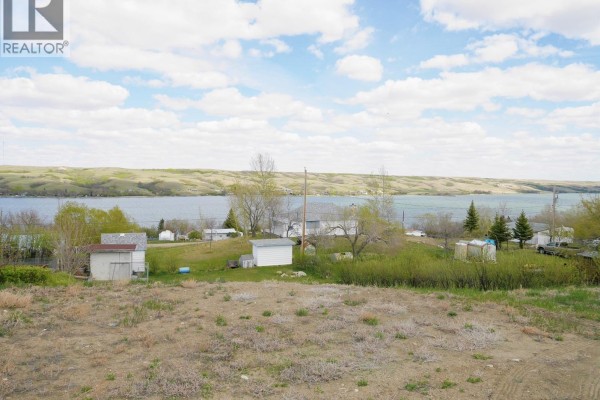 540 Richard Drive, Buffalo Pound Lake, SK, photo 2