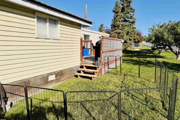 Bedroom 2 - 5404 47 Av, Drayton Valley, AB T7A1K7 Photo 5