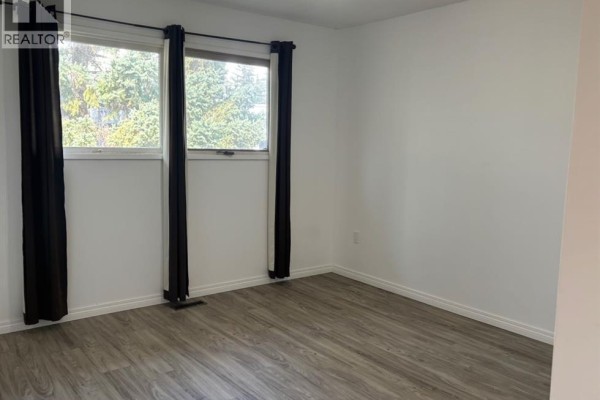 3pc Bathroom - 5404 47 Street, Provost, AB T0B3S0 Photo 4