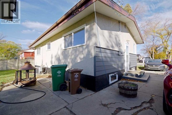 Primary Bedroom - 5408 45 Avenue, Taber, AB T1G1C3 Photo 4