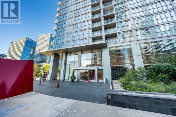 Kitchen - 541 - 15 Iceboat Terrace, Toronto, ON M5V4A5 Photo 3