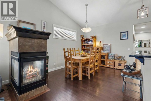 4pc Bathroom - 541 Boulder Creek Green Se, Langdon, AB T0J1X3 Photo 5