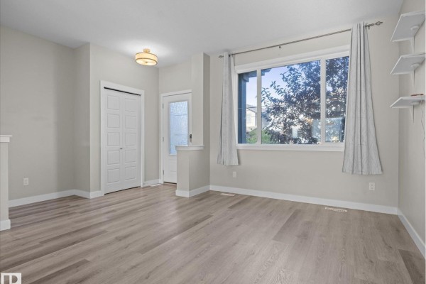Primary Bedroom - 541 Paterson Wy Sw, Edmonton, AB T6W4E1 Photo 5