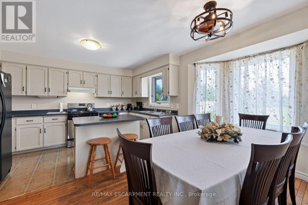 Kitchen - 54132 Best Line, Bayham, ON N5H2R3 Photo 4