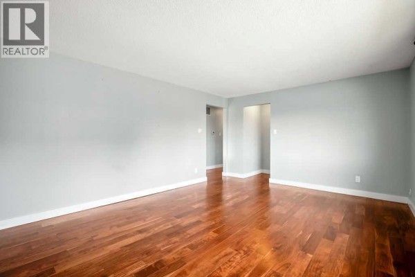 Laundry room - 5415 5 Street Sw, Calgary, AB T2V1A7 Photo 5