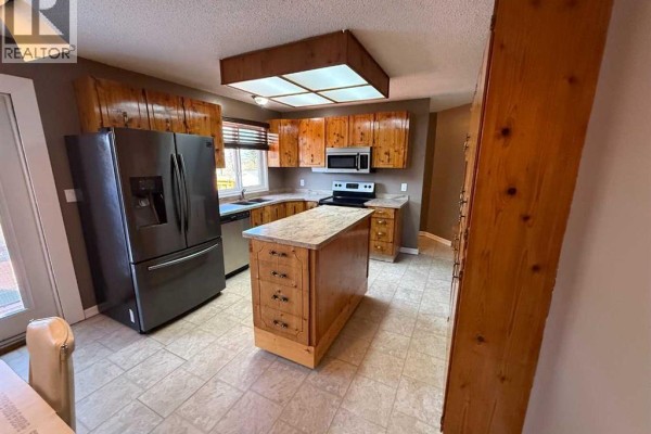 Kitchen - 5417 52 Avenue, Mannville, AB T0B2W0 Photo 5