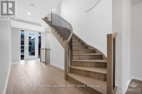 542 Anchor Circle, Ottawa, ON, photo 2
