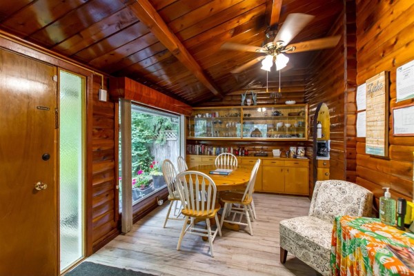 Family room - 542 Park Drive, Cultus Lake North, Cultus Lake, BC V2R4Z8 Photo 3