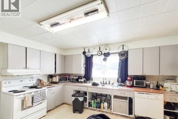 5420 Gravel Avenue, Donnelly, AB T0H1G0 Photo 5