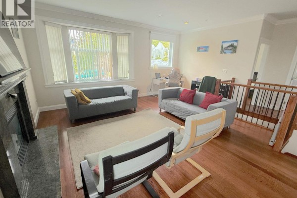 5421 Fleming Street, Vancouver, BC V5P3E8 Photo 3