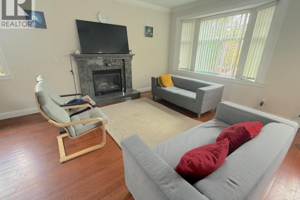 5421 Fleming Street, Vancouver, BC V5P3E8 Photo 4