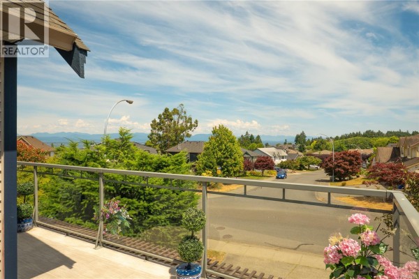 Ensuite - 5425 Leslie Cres, Nanaimo, BC V9T1T1 Photo 2