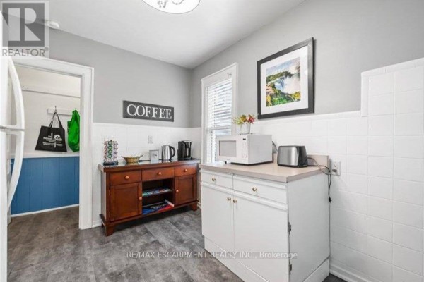 Dining room - 5429 Second Avenue, Niagara Falls, ON L2G3M1 Photo 5