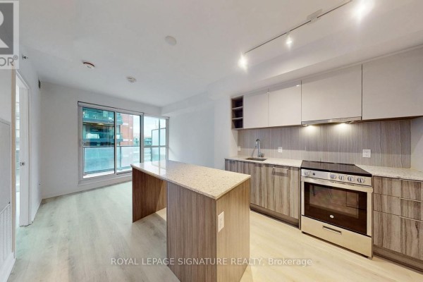 543 - 31 Tippett Road, Toronto, ON M3H0C8 Photo 2