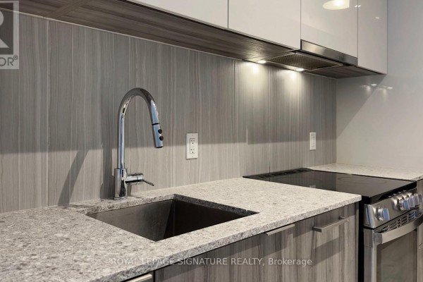 543 - 31 Tippett Road, Toronto, ON M3H0C8 Photo 5