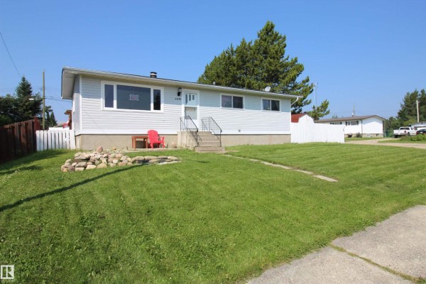 Den - 5436 Moosehorn Av, Swan Hills, AB T0G2C0 Photo 4