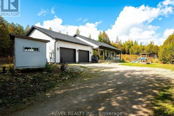 543795 Dutch Line, West Grey, ON N0C1H0 Photo 2