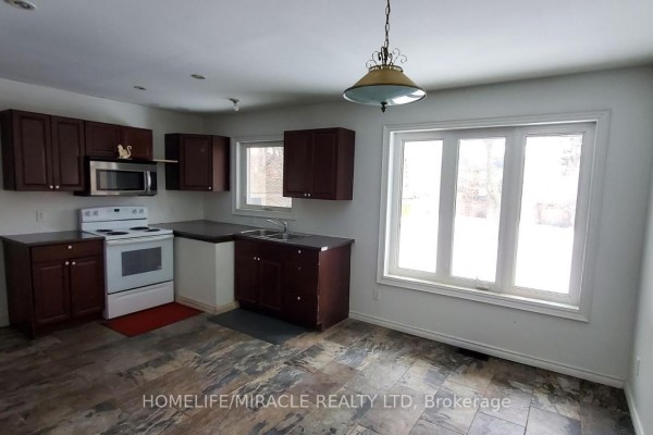 544 Gillmoss Road, Pickering, ON L1W3J4 Photo 3