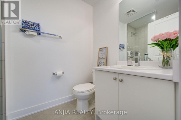 Bedroom 2 - 5448 Main Street, Whitchurch Stouffville, ON L4A4W8 Photo 5