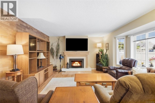 Kitchen - 5449 Falls St, Port Alberni, BC V9Y7K5 Photo 5