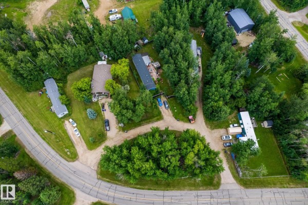 54500 Lac Ste Anne Tr, Rural Sturgeon County, AB T8R1Z1 Photo 5