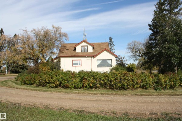 Dining room - 545044 Rng Rd 122, Rural Two Hills County, AB T0B4K0 Photo 2