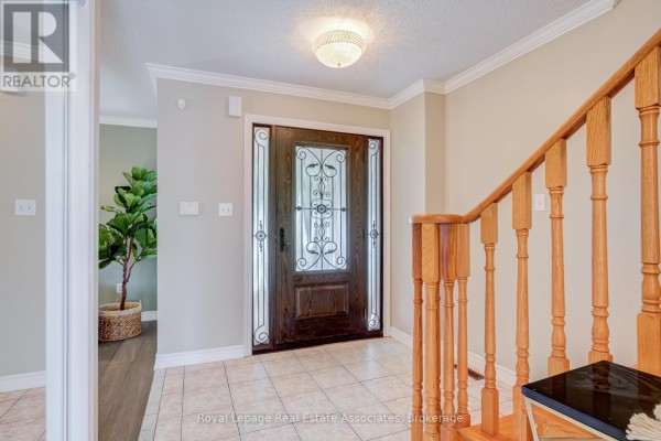 Dining room - 5453 Middleport Crescent, Mississauga, ON L4Z3V2 Photo 3