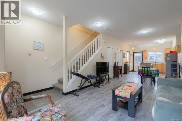 Living room - 5453 Woodland Cres W, Port Alberni, BC V9Y8H1 Photo 4