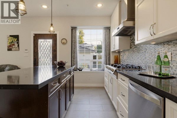 5454 Inverness Street, Vancouver, BC V5W3P1 Photo 5
